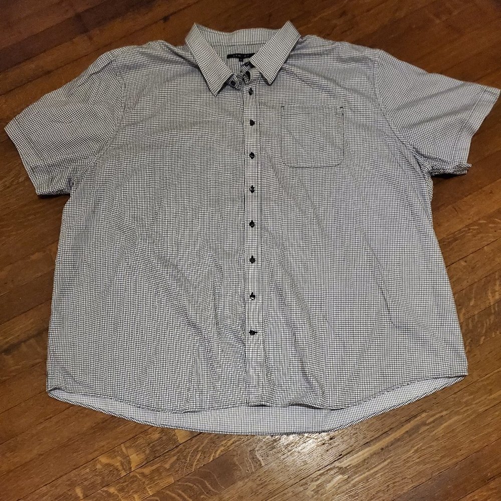 SYNRGY Short Sleeve Shirt 5XL White w/ Black Lines